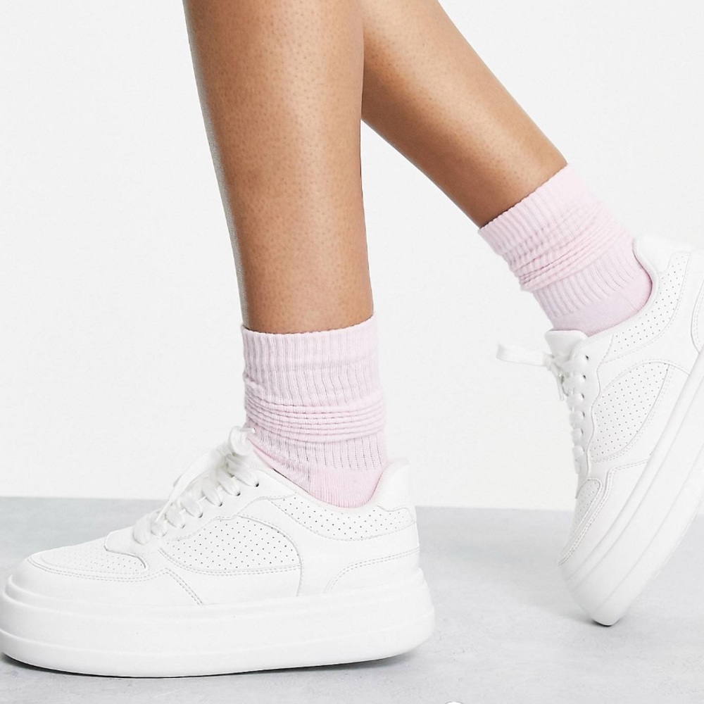 Asos chunky sneaker white NWT sold out online!